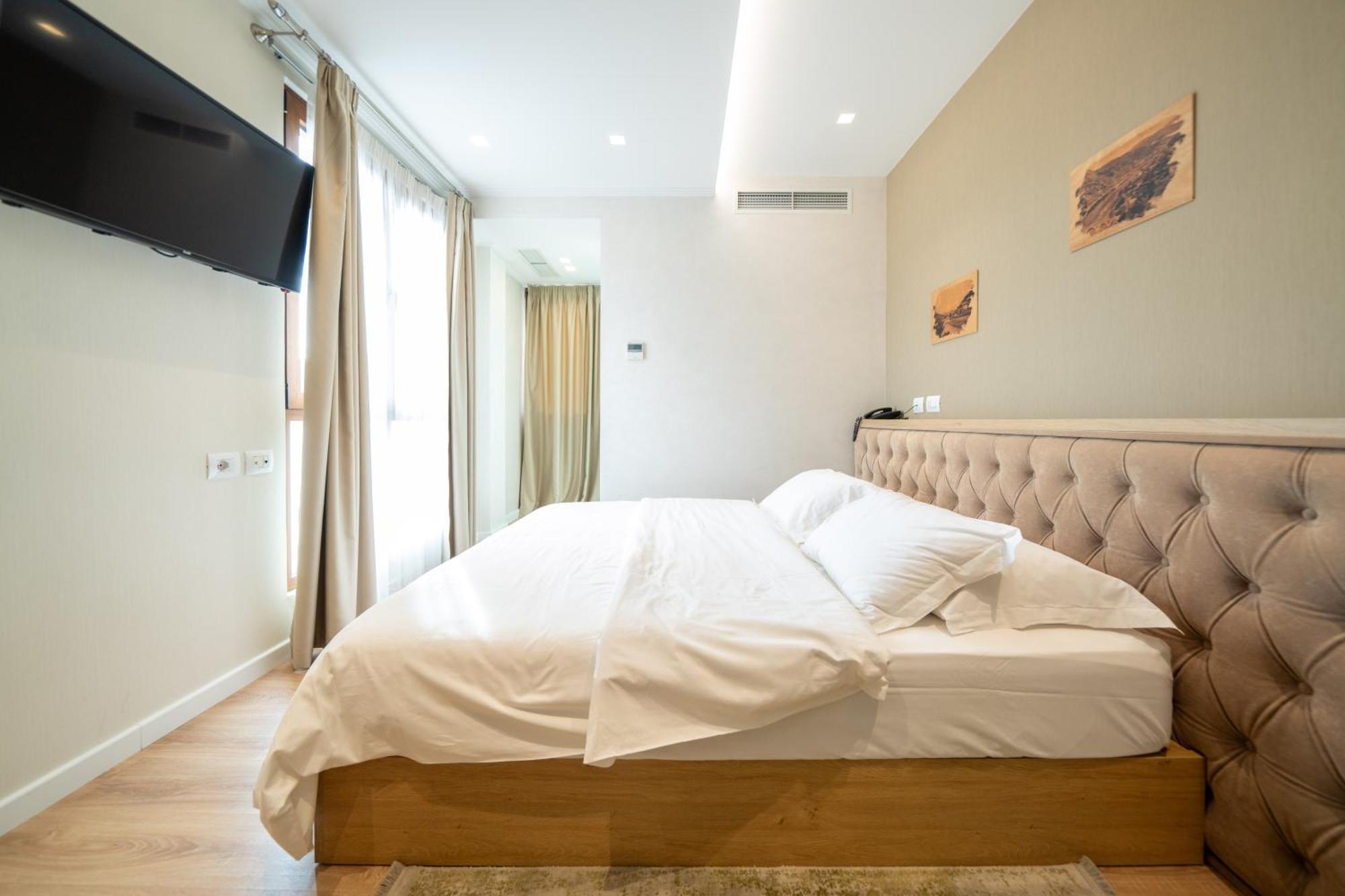 Merko Hotel Berat Luaran gambar