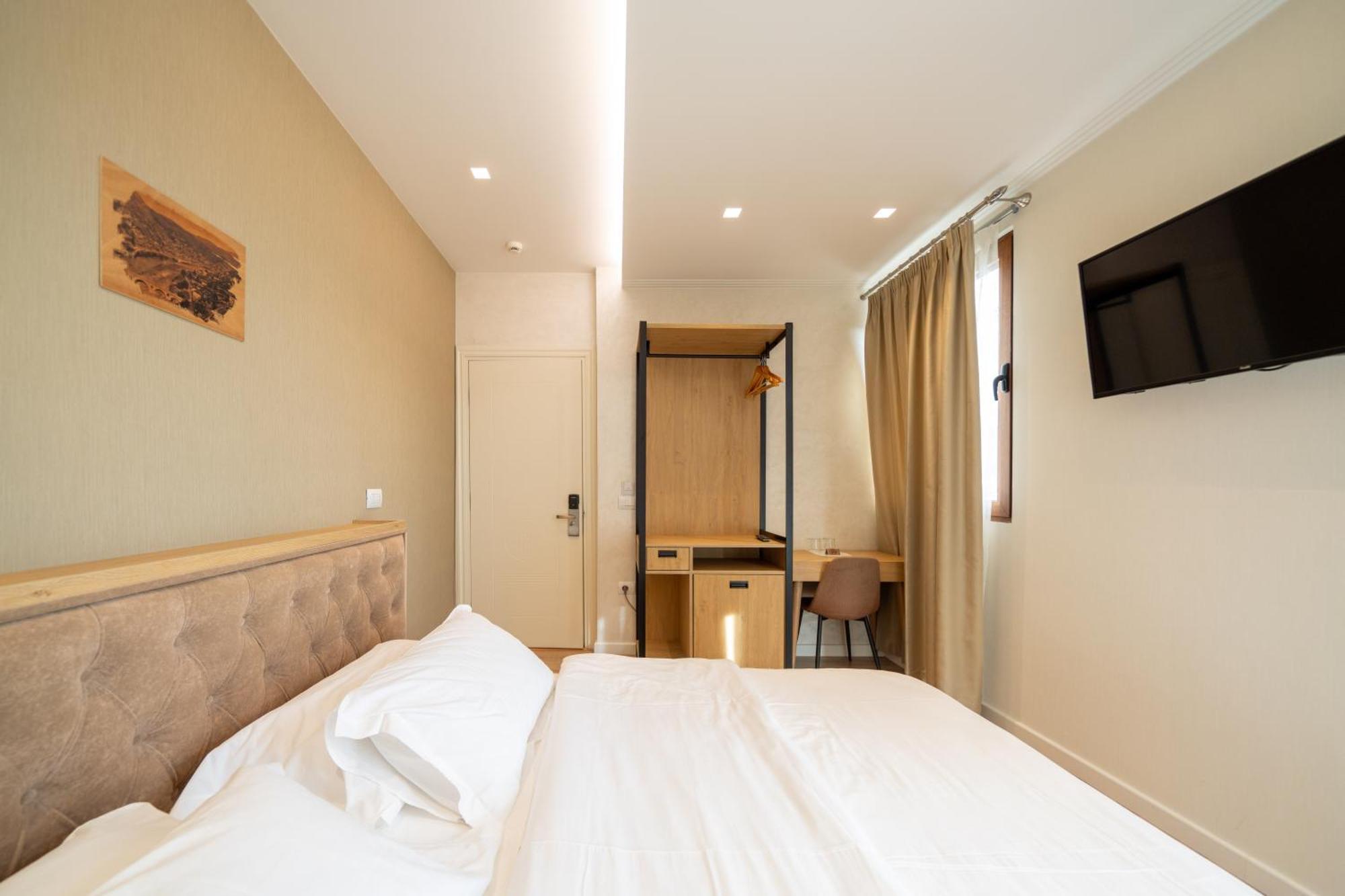 Merko Hotel Berat Luaran gambar