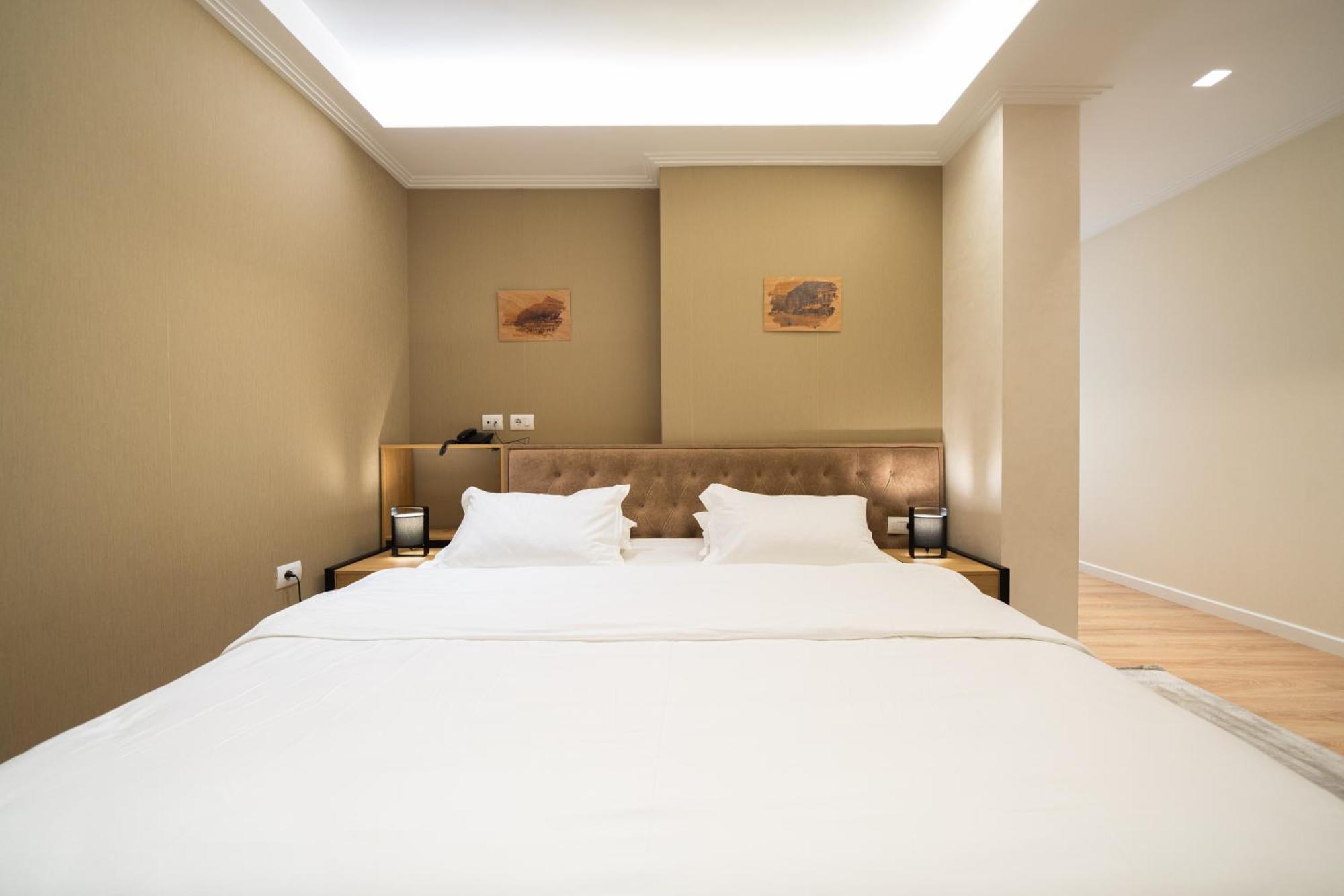 Merko Hotel Berat Luaran gambar