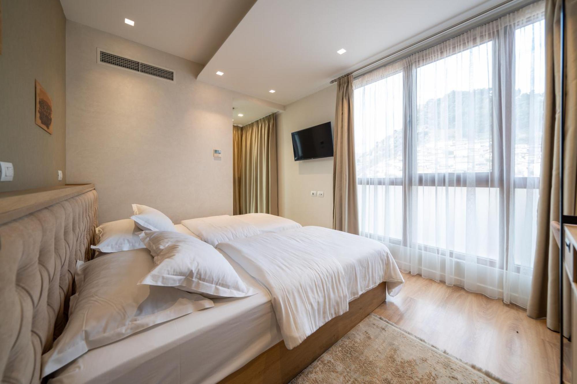 Merko Hotel Berat Luaran gambar