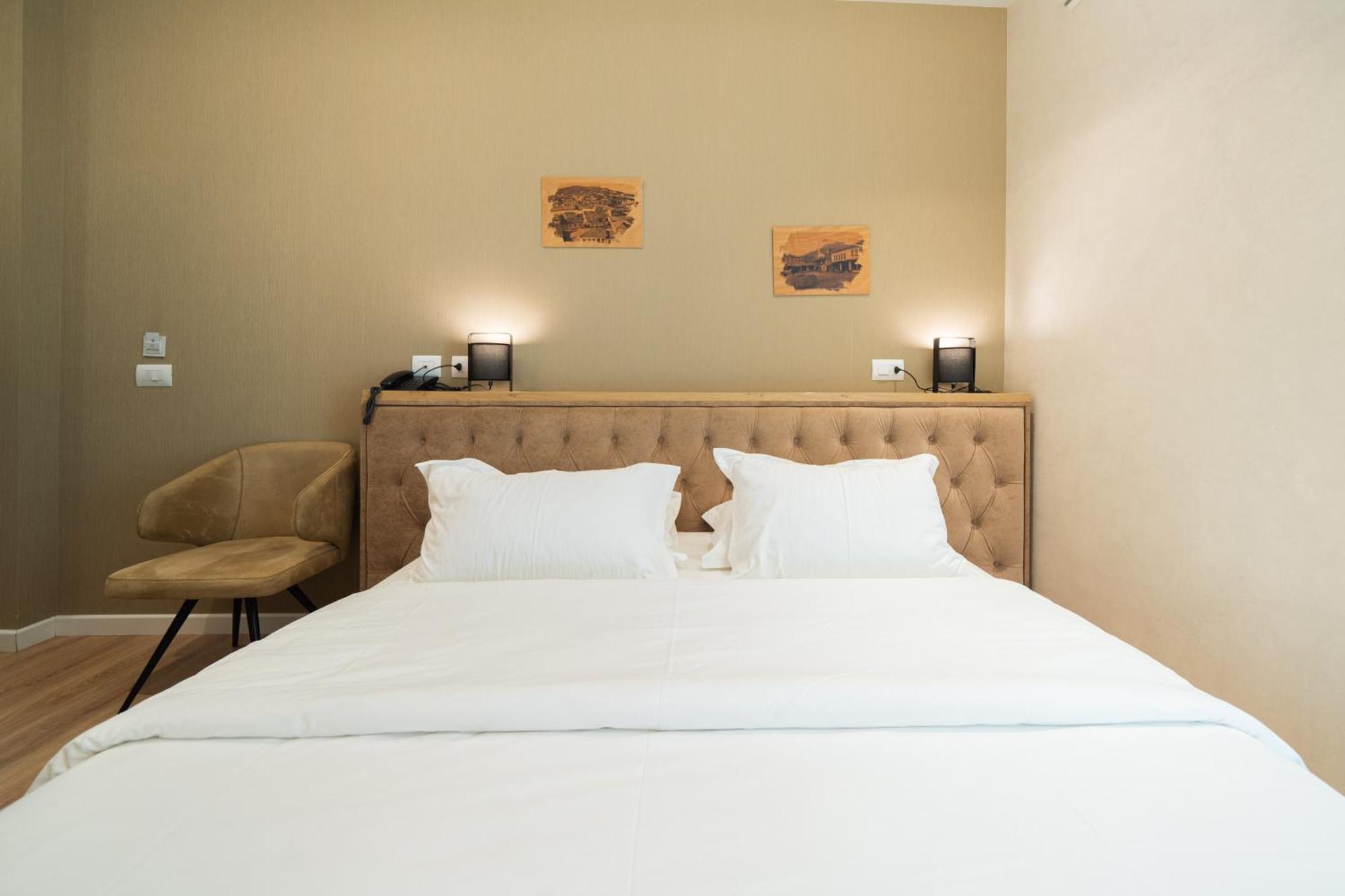 Merko Hotel Berat Luaran gambar