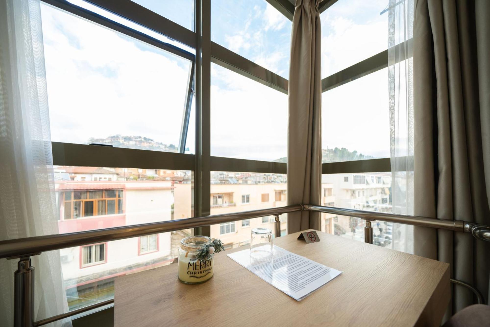 Merko Hotel Berat Luaran gambar